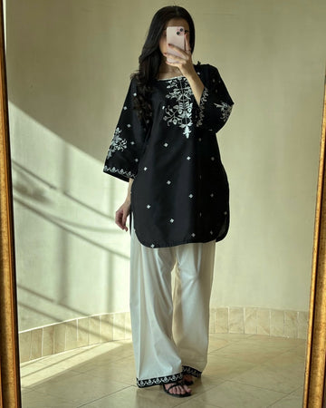 ZAVIYA EMBROIDERED 2PC